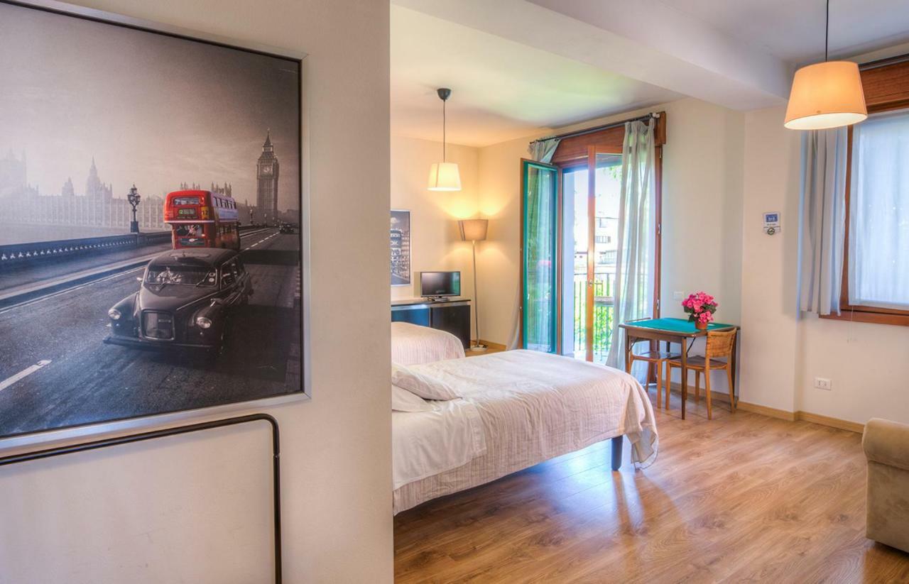 San Vittore Olona Rita'S Garden Bed & Breakfast エクステリア 写真